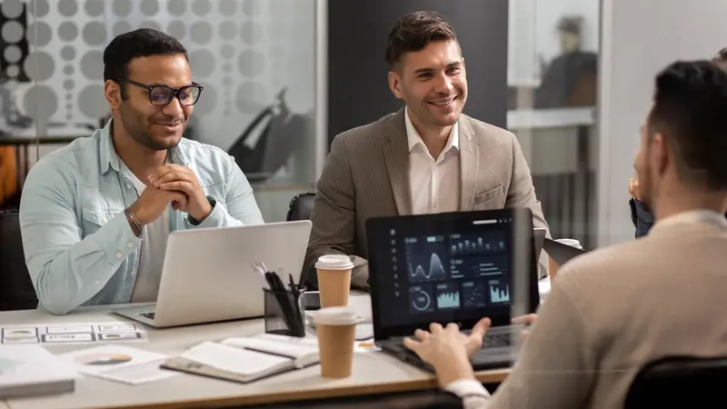 IT Consulting vs. In-House Teams